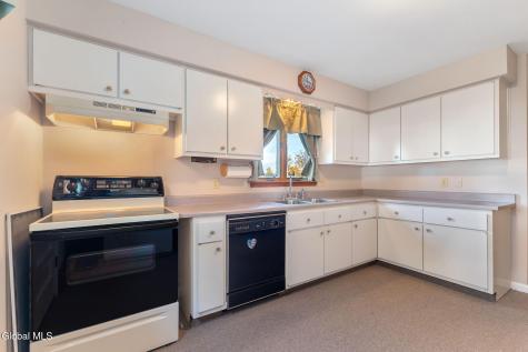 85 Woodlawn Drive Ravena NY 12143