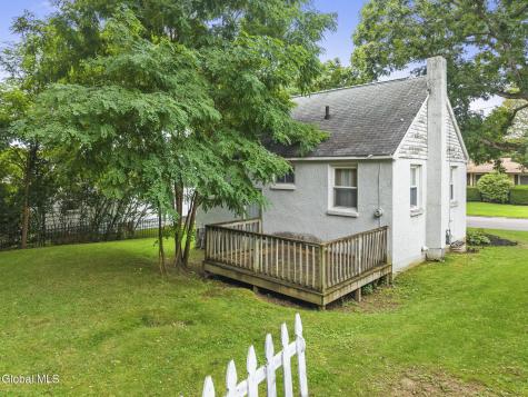 33 Evelyn Avenue Amsterdam NY 12010