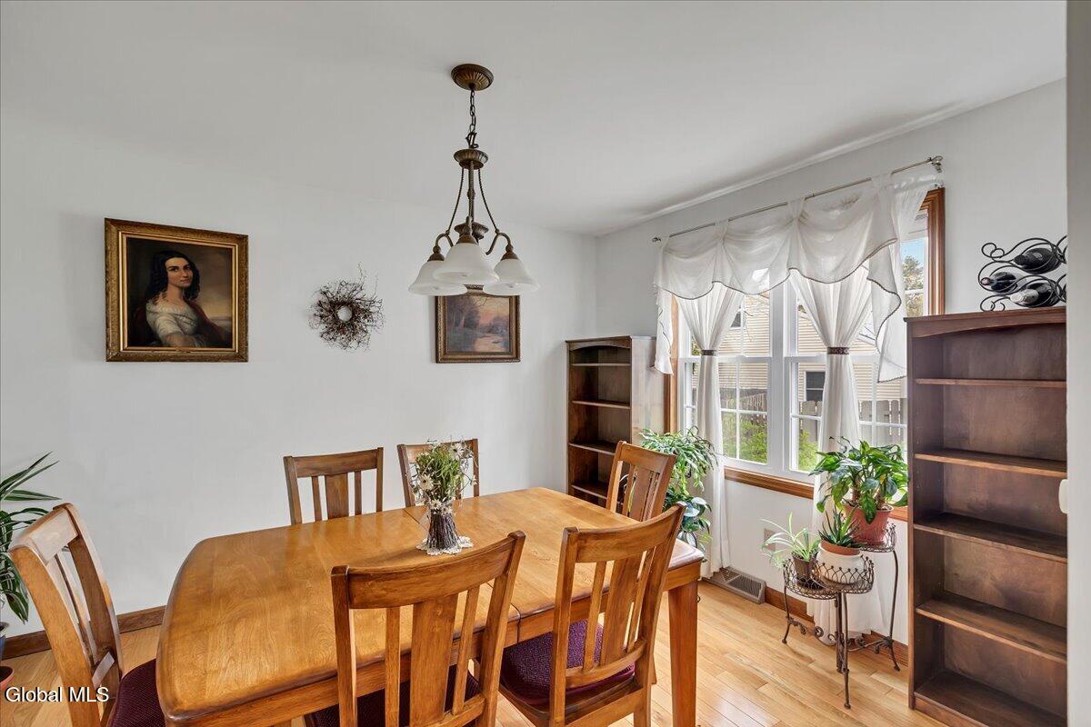 8A Jean Place Schenectady NY 12303