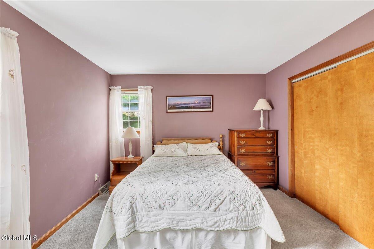 8A Jean Place Schenectady NY 12303