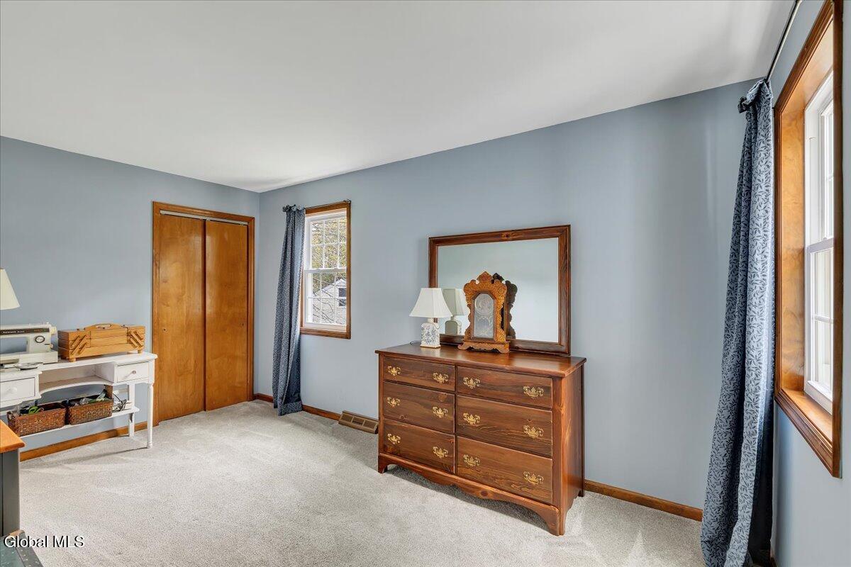 8A Jean Place Schenectady NY 12303