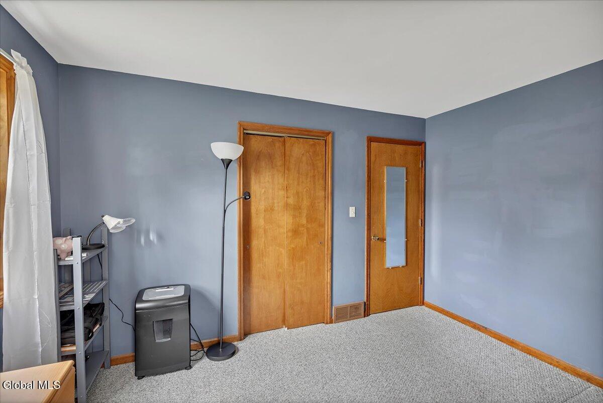 8A Jean Place Schenectady NY 12303