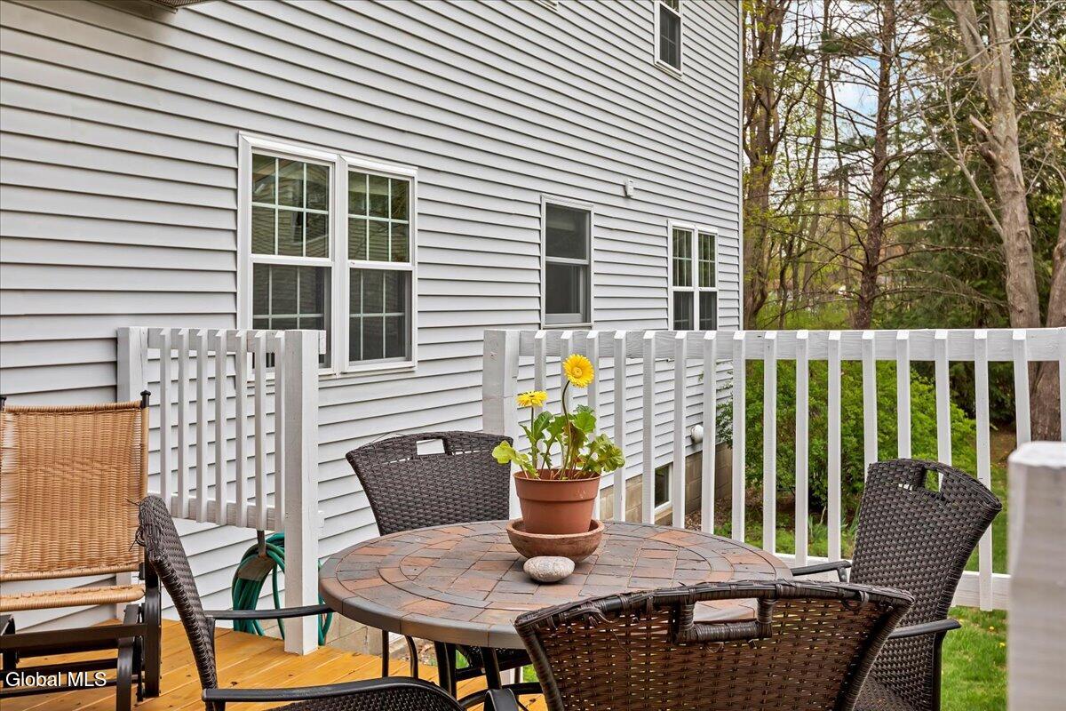 8A Jean Place Schenectady NY 12303