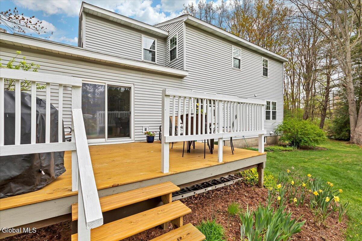 8A Jean Place Schenectady NY 12303