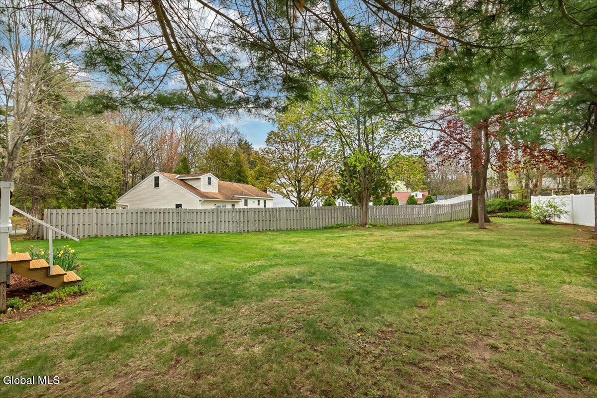 8A Jean Place Schenectady NY 12303