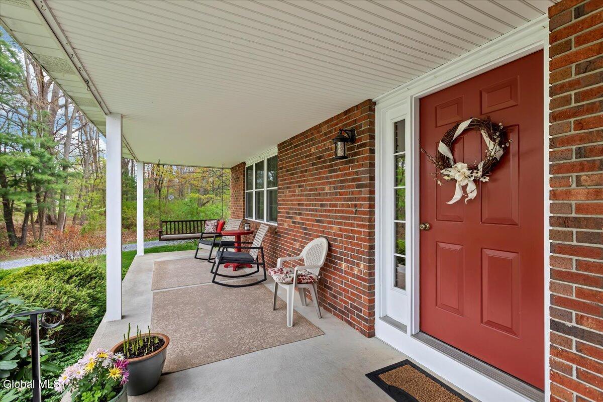 8A Jean Place Schenectady NY 12303