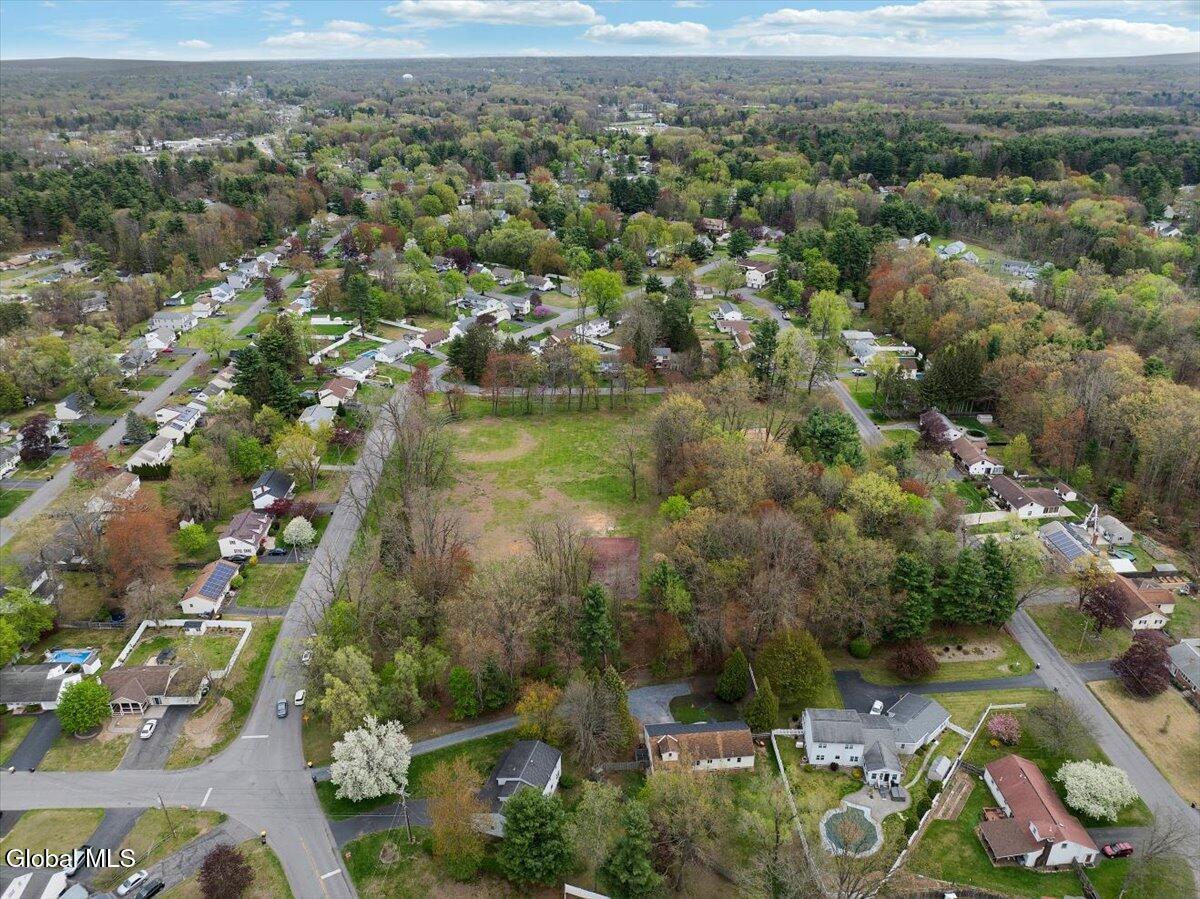 8A Jean Place Schenectady NY 12303