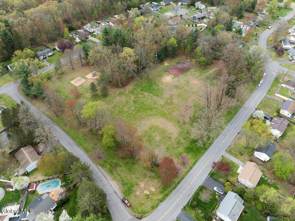 8A Jean Place Schenectady NY 12303