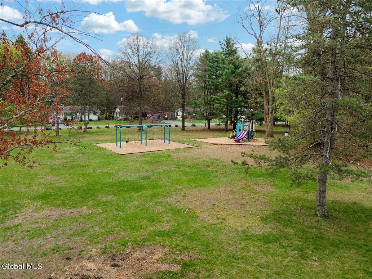 8A Jean Place Schenectady NY 12303