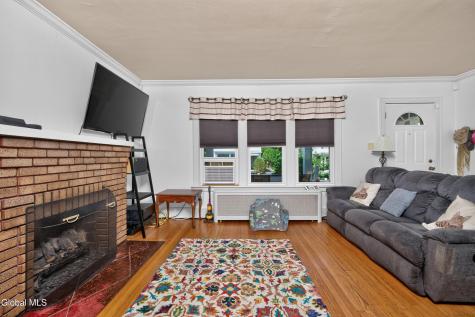 1068 Lexington Avenue Schenectady NY 12309