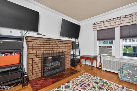 1068 Lexington Avenue Schenectady NY 12309