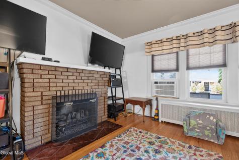 1068 Lexington Avenue Schenectady NY 12309