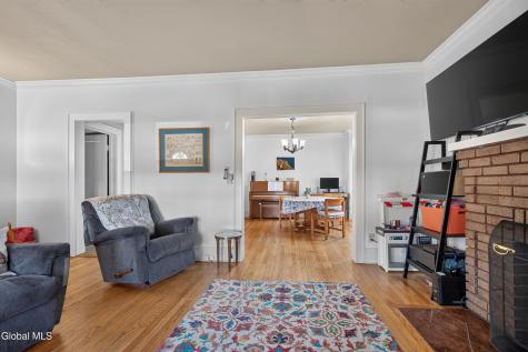 1068 Lexington Avenue Schenectady NY 12309