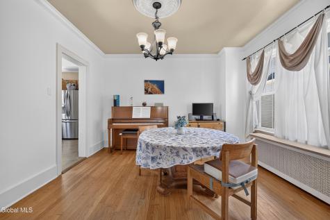 1068 Lexington Avenue Schenectady NY 12309