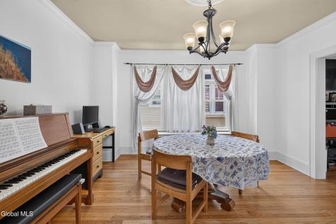1068 Lexington Avenue Schenectady NY 12309