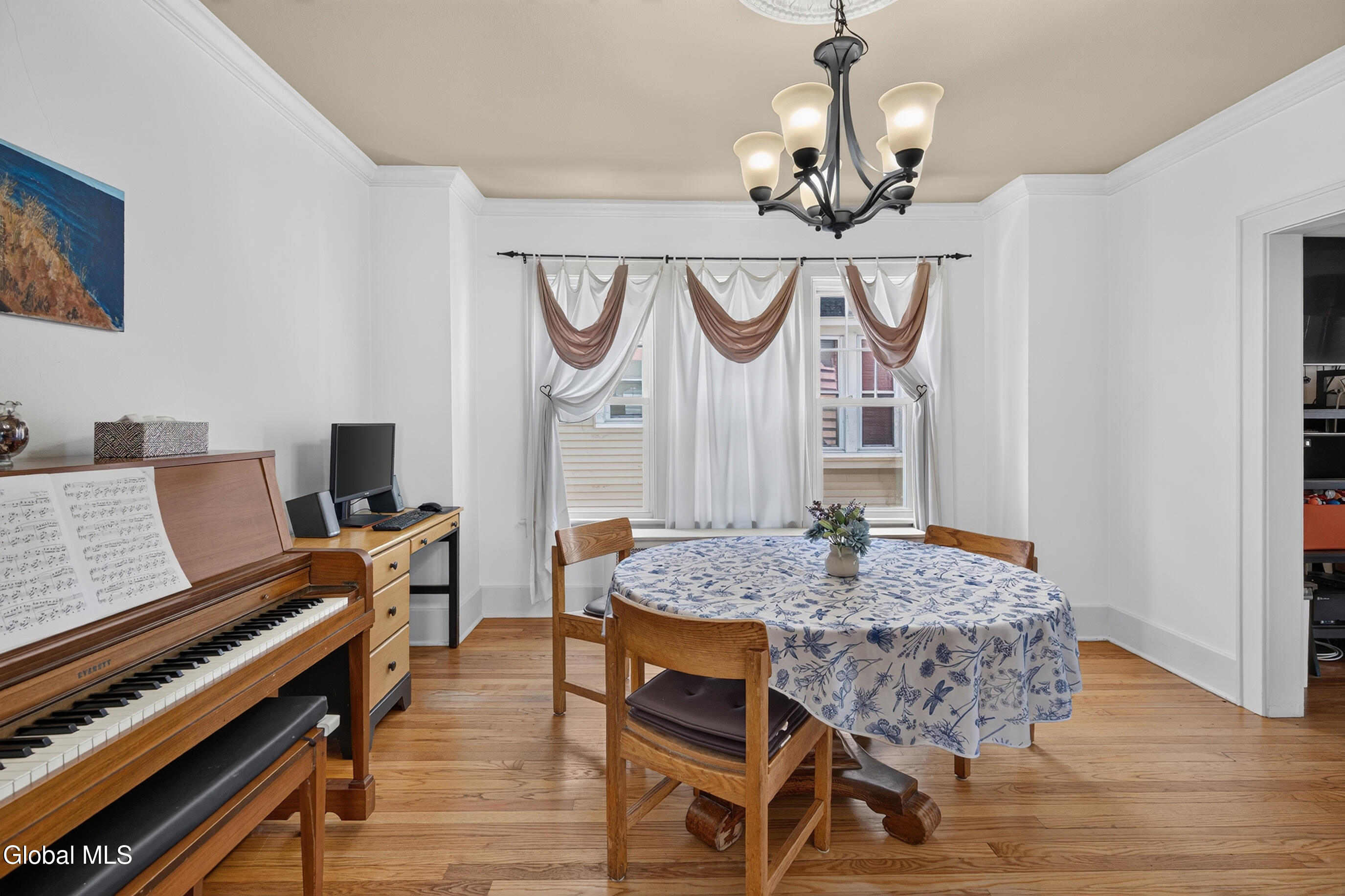 1068 Lexington Avenue Schenectady NY 12309