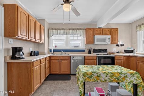1068 Lexington Avenue Schenectady NY 12309