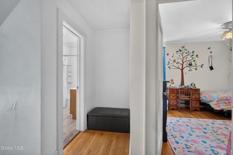 1068 Lexington Avenue Schenectady NY 12309
