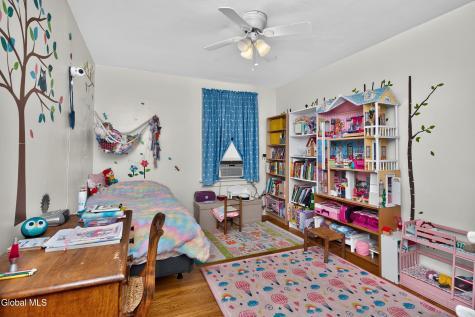 1068 Lexington Avenue Schenectady NY 12309