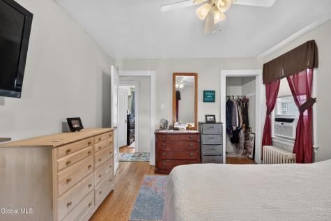 1068 Lexington Avenue Schenectady NY 12309