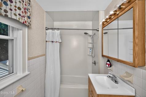 1068 Lexington Avenue Schenectady NY 12309