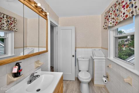 1068 Lexington Avenue Schenectady NY 12309