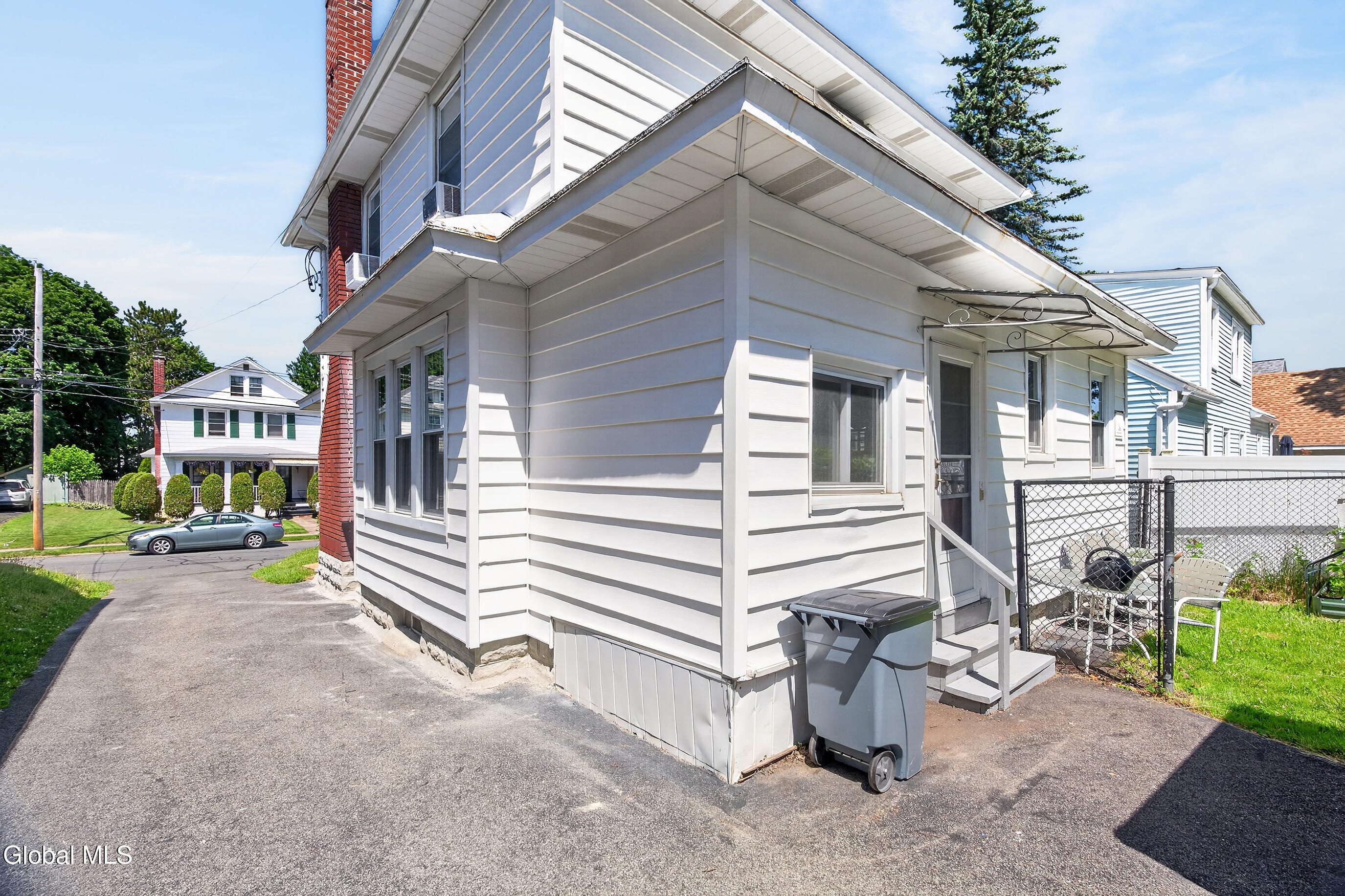 1068 Lexington Avenue Schenectady NY 12309