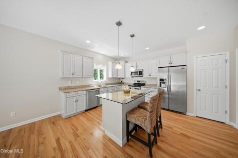 24 Morocco Lane Schenectady NY 12304