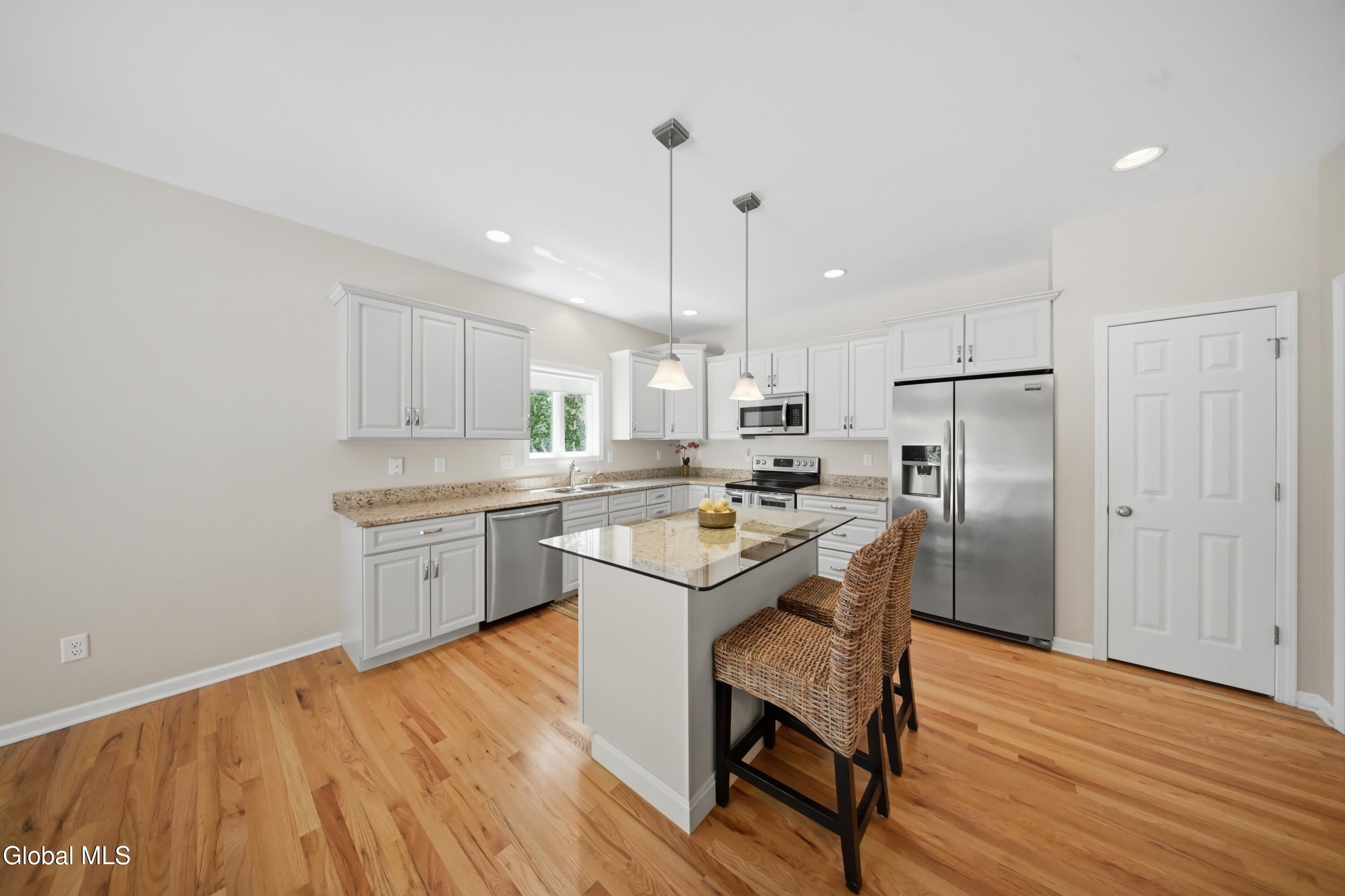 24 Morocco Lane Schenectady NY 12304