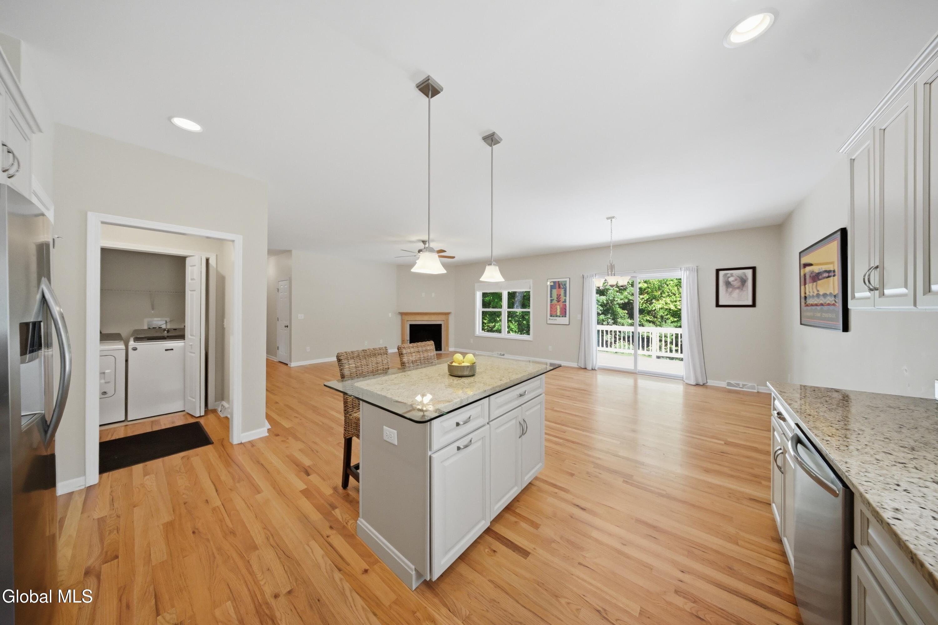 24 Morocco Lane Schenectady NY 12304