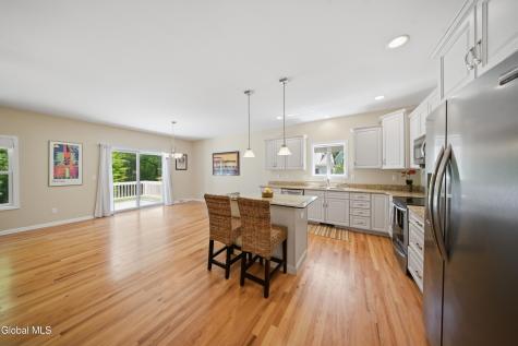 24 Morocco Lane Schenectady NY 12304