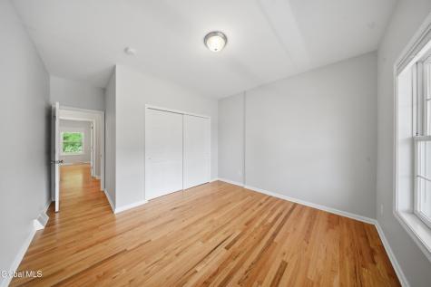 24 Morocco Lane Schenectady NY 12304