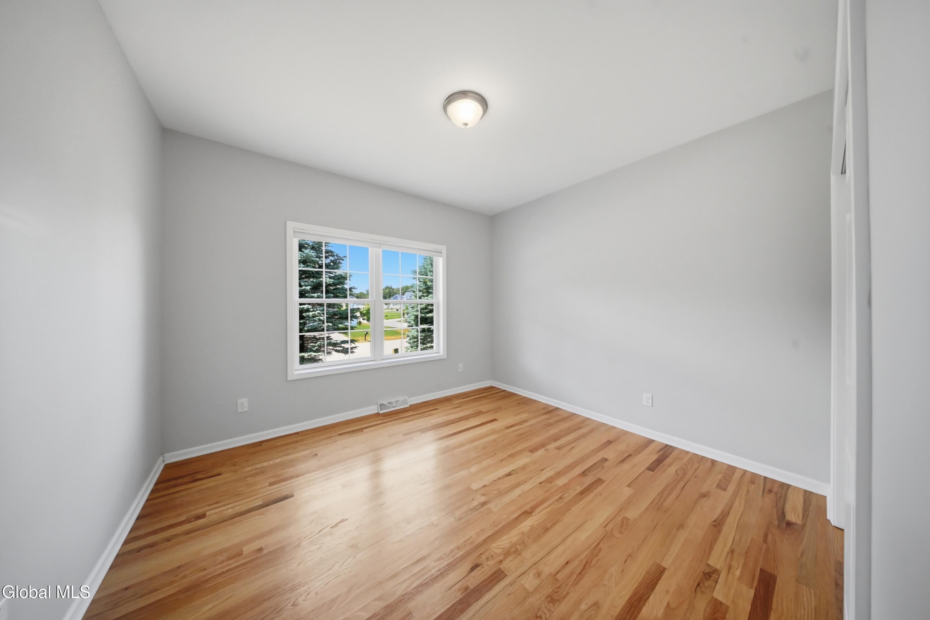 24 Morocco Lane Schenectady NY 12304