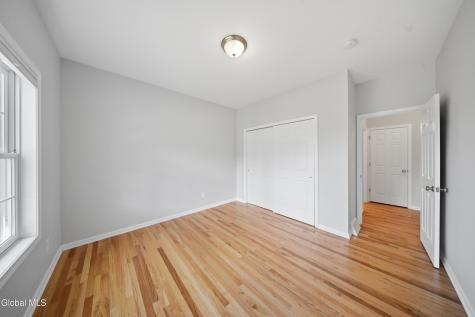 24 Morocco Lane Schenectady NY 12304