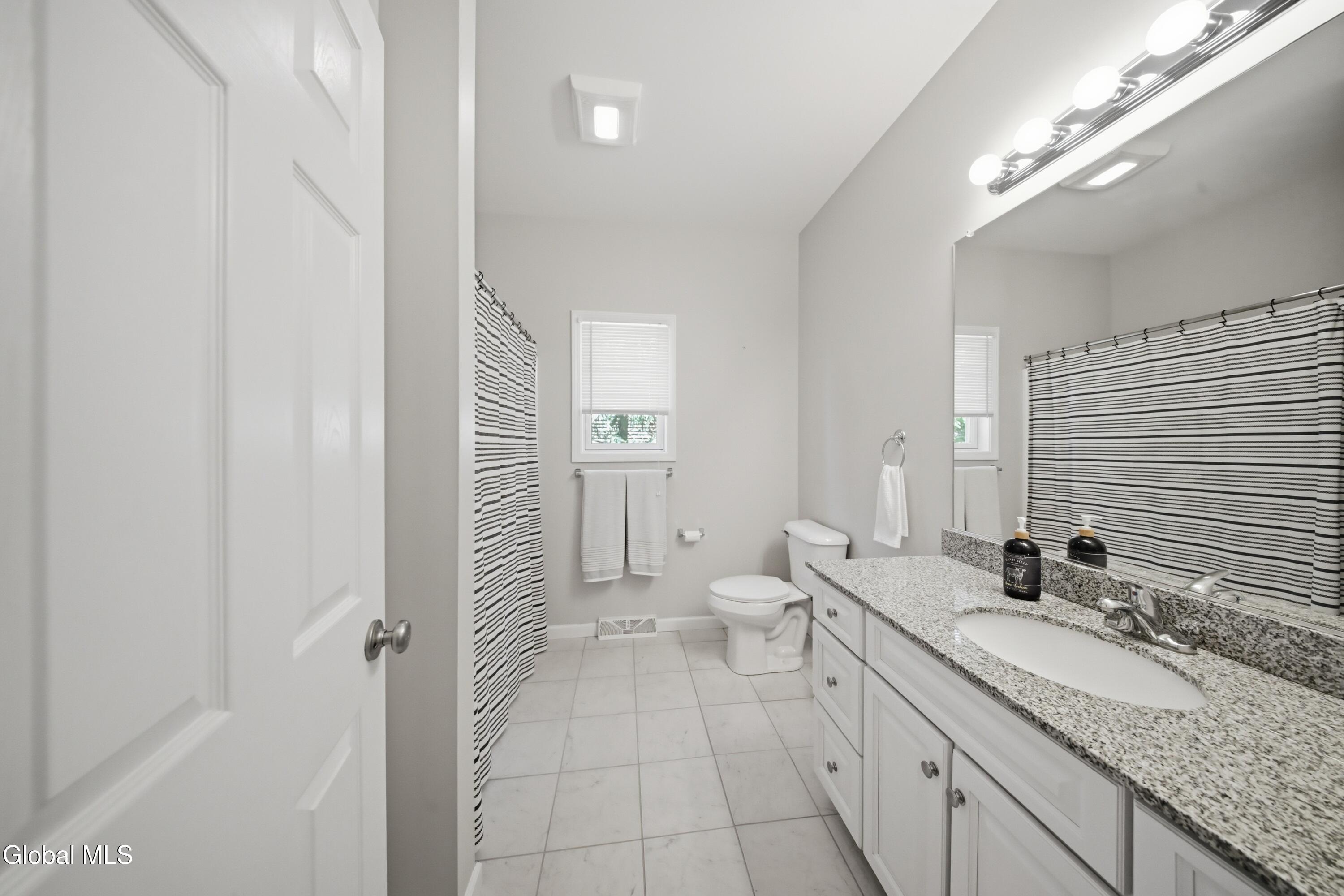 24 Morocco Lane Schenectady NY 12304