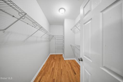24 Morocco Lane Schenectady NY 12304