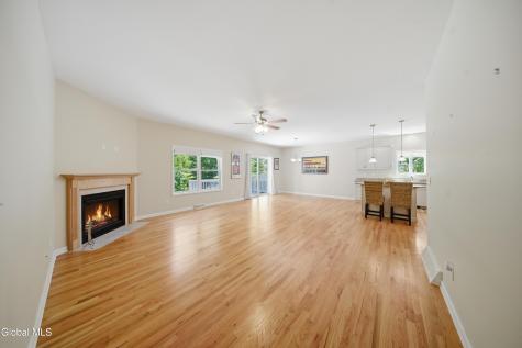 24 Morocco Lane Schenectady NY 12304