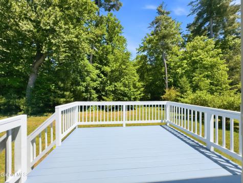 24 Morocco Lane Schenectady NY 12304