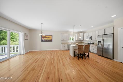24 Morocco Lane Schenectady NY 12304