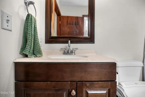 8 Yandell Yard Gansevoort NY 12831