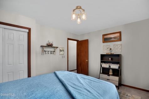 8 Yandell Yard Gansevoort NY 12831