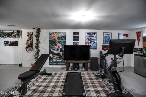 8 Yandell Yard Gansevoort NY 12831