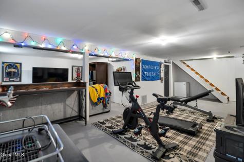 8 Yandell Yard Gansevoort NY 12831