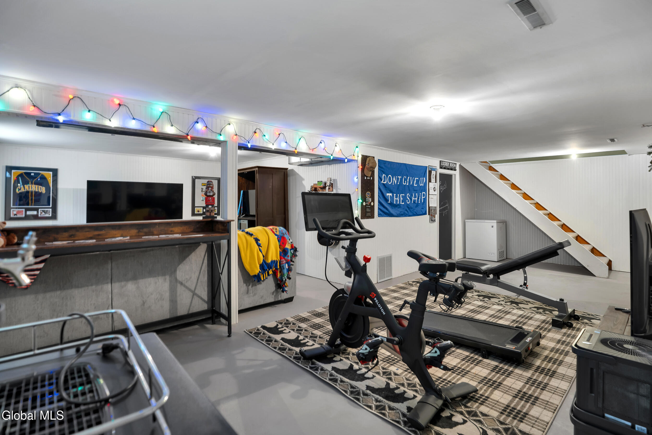 8 Yandell Yard Gansevoort NY 12831