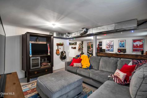8 Yandell Yard Gansevoort NY 12831