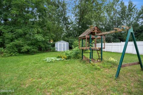 8 Yandell Yard Gansevoort NY 12831