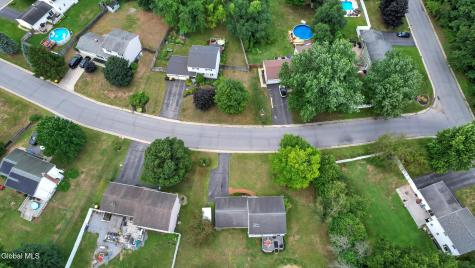 8 Yandell Yard Gansevoort NY 12831