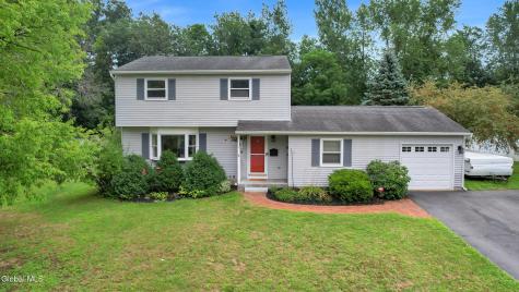 8 Yandell Yard Gansevoort NY 12831