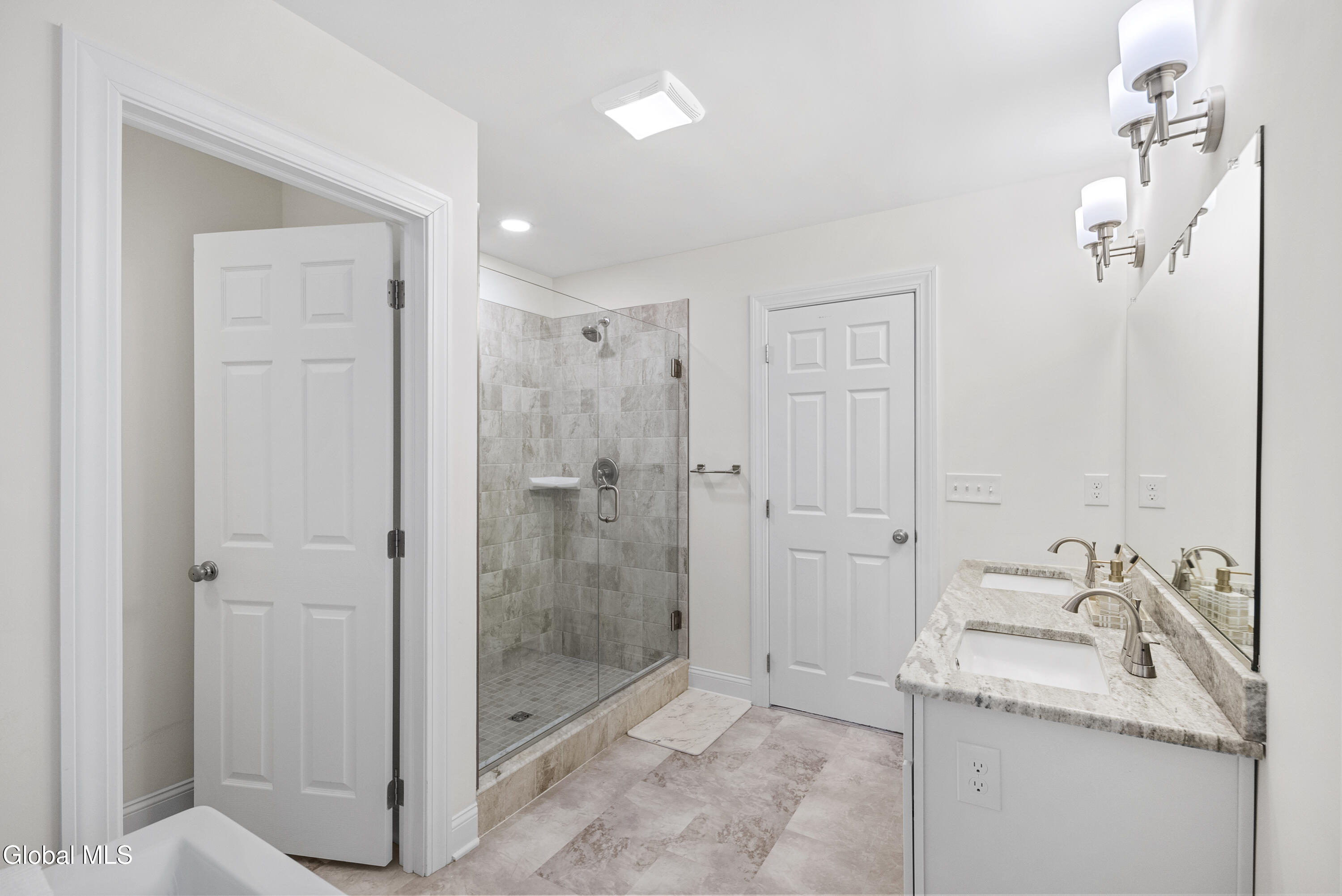 10 Basswood Court Ballston Lake NY 12019