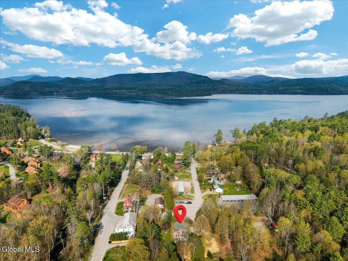 8 Red Wing Road Adirondack NY 12808